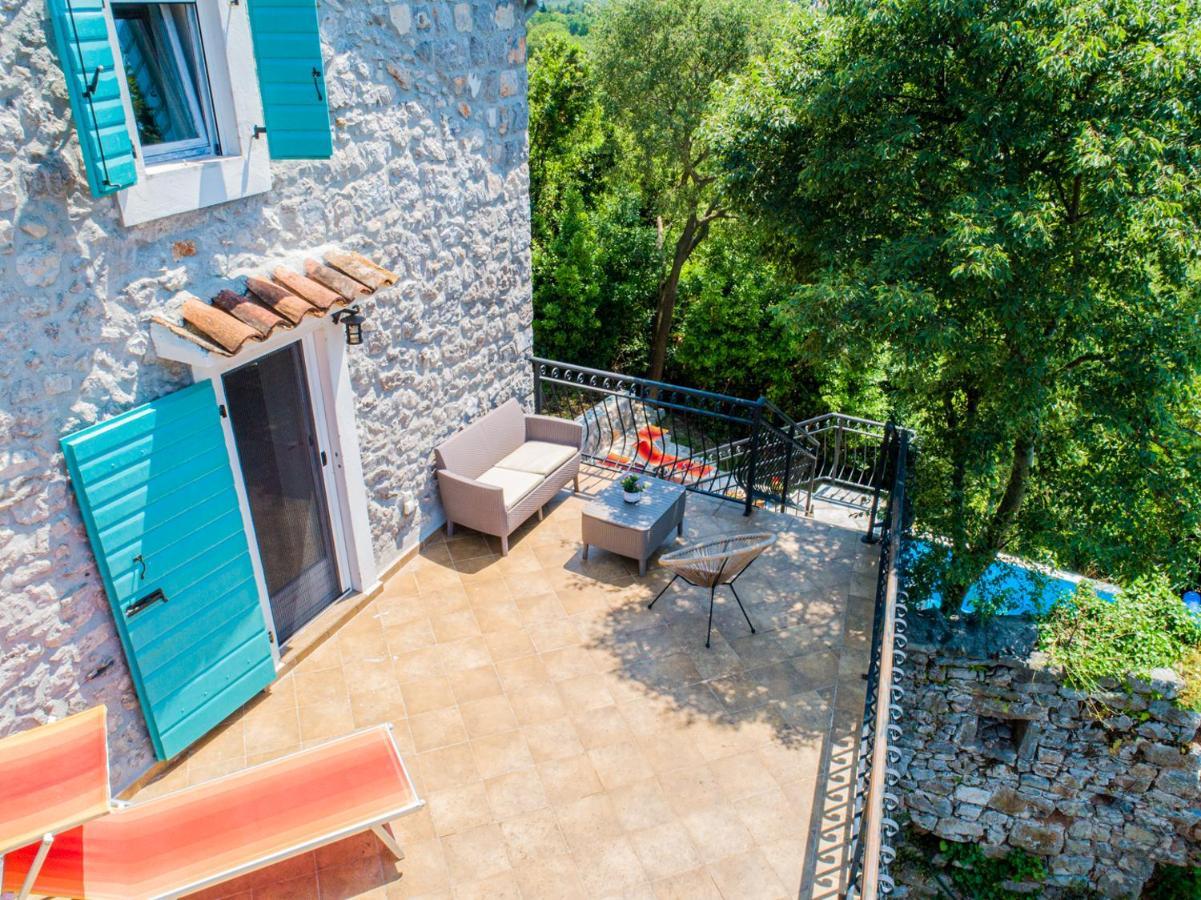 Villa Toscana With A Pool Тиват Екстер'єр фото