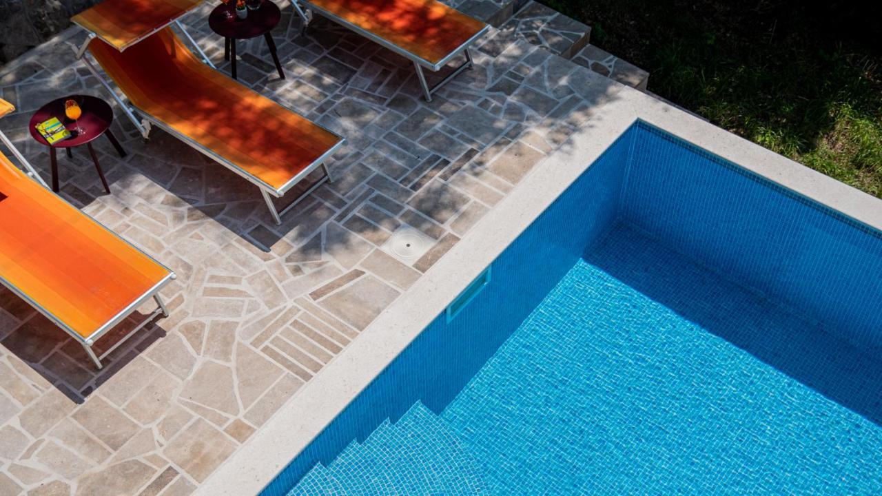 Villa Toscana With A Pool Тиват Екстер'єр фото